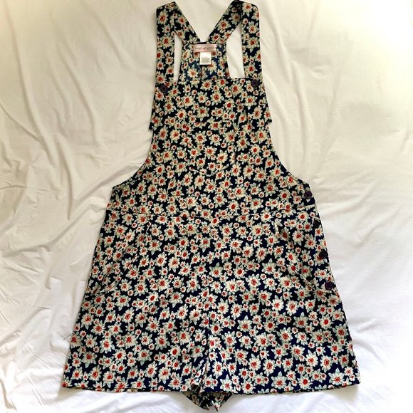 SOLD - Gorgeous Band of Gypsies Floral Overalls (Shorteralls) in Size Medium - Picture 2 of 8